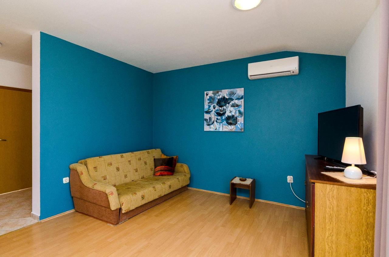 Apartments Milka 슬라티네 외부 사진