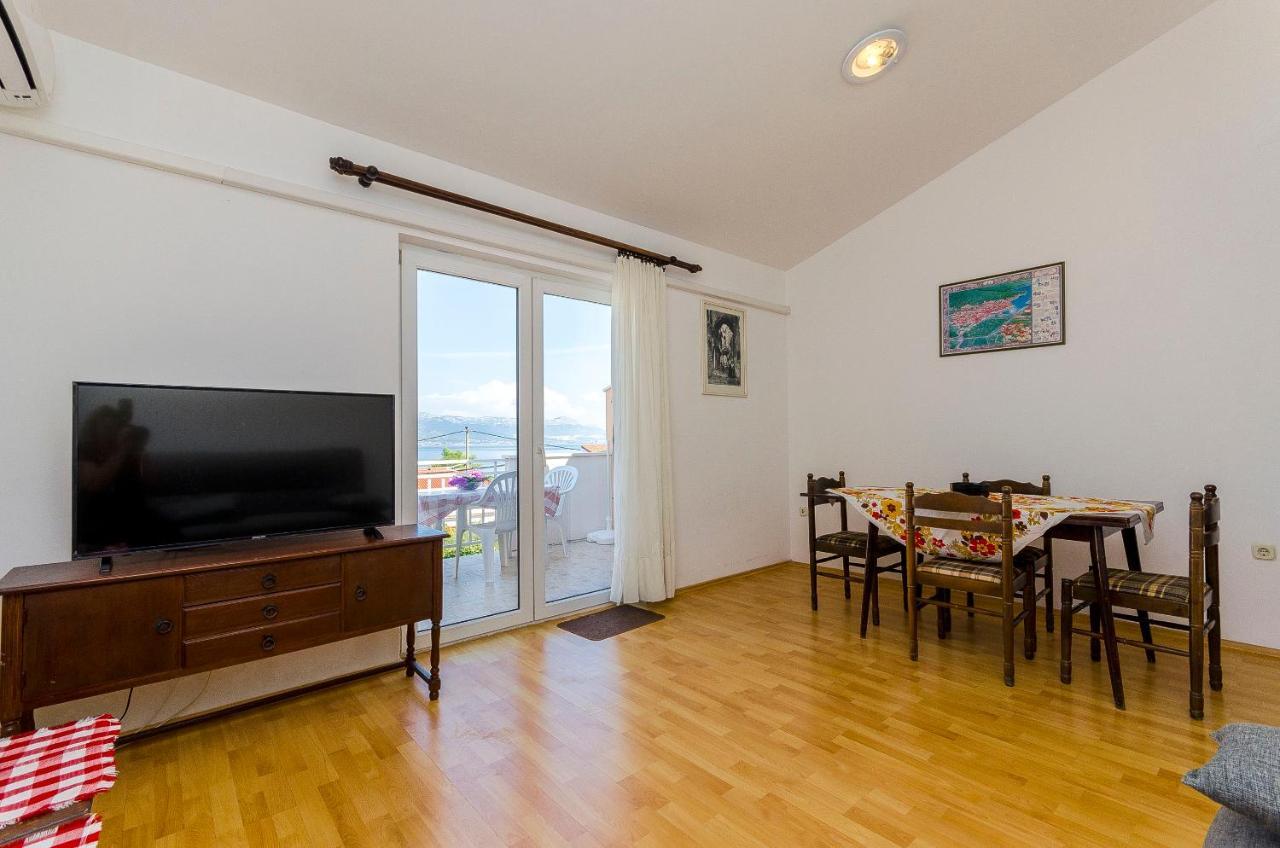 Apartments Milka 슬라티네 외부 사진